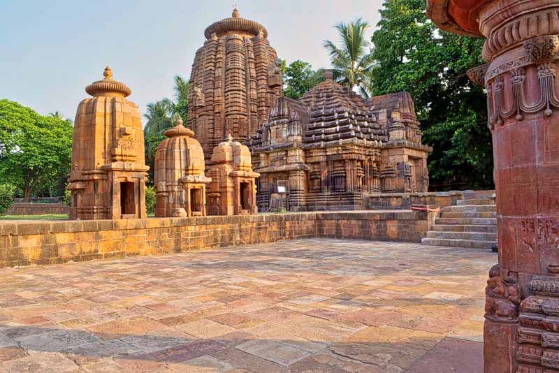 Odisha and Kolkata Tour from Hyderabad 14 Nights / 15 Days